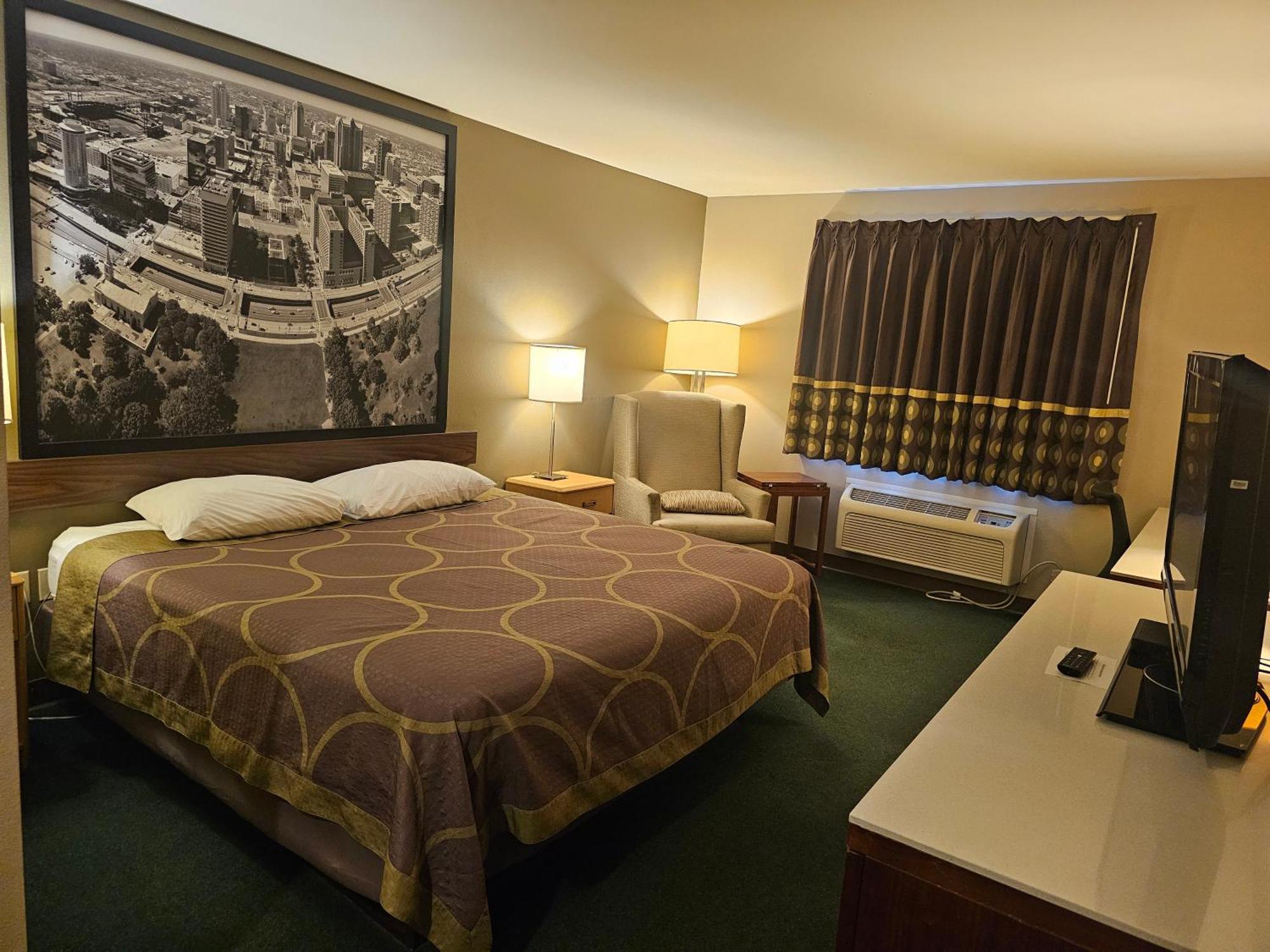 ซูเปอร์ 8 บาย วินด์แฮม อวา Motel Ava ภายนอก รูปภาพ